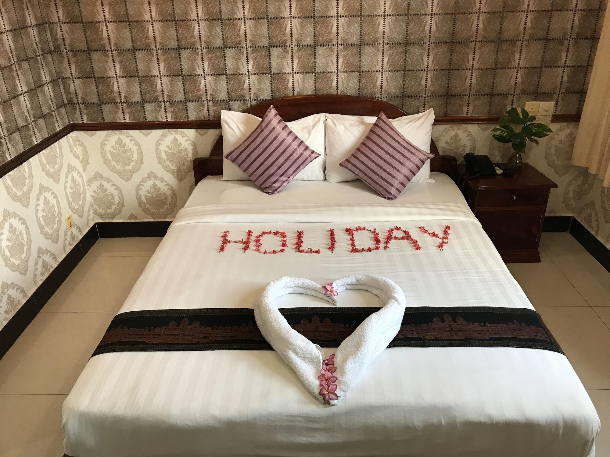 Holiday Hotel Battambang Exterior photo